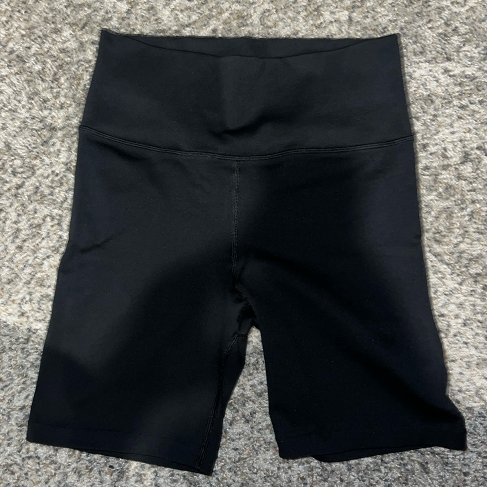 Athleta Aurora 7” seamless ribbed biker shorts